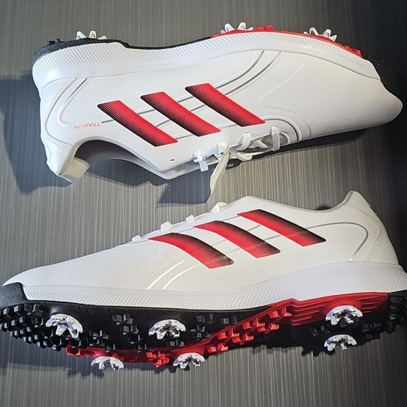 Athletic_Shoes